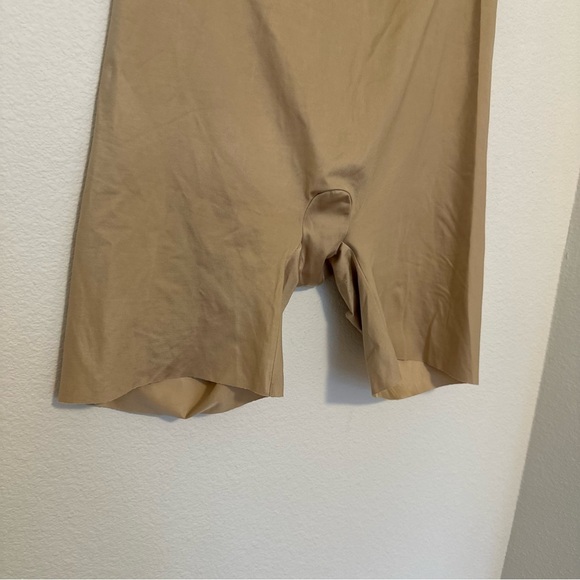 SPANX Seamless Sculpting Simplicity Shorts Extra High Rise Size 2X Women’s Beige - Picture 3 of 6